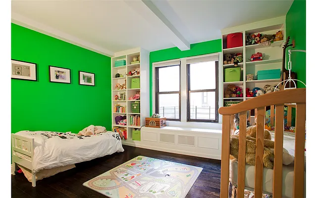 Sold by Douglas Elliman | media 29