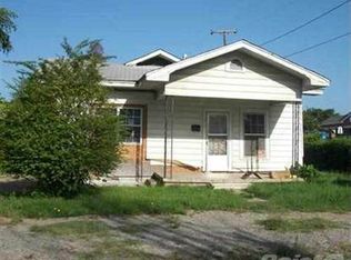 411 N Chestnut St, Morrilton, AR 72110