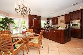 2nd image of 37 Beaumont Dr