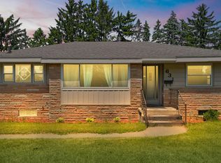 631 Oakcrest St SW, Wyoming, MI 49509