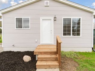 1460 E Judd Rd, Burton, MI 48529