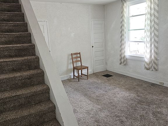 5th image of 1134 Trost Ave