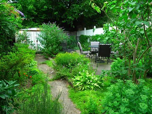 Rented by Level Group | media 1