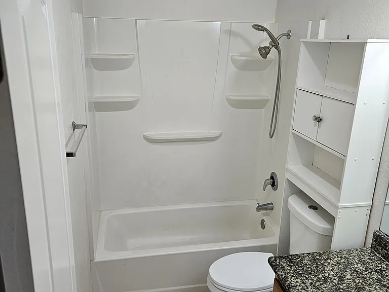 559 E Madison Ave E #110 — Photo 3