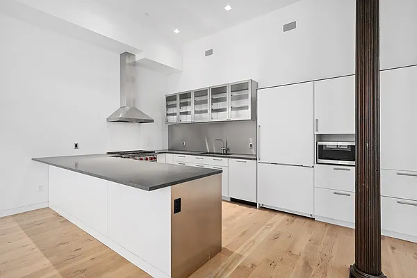 Rented by New York Residence | media 40