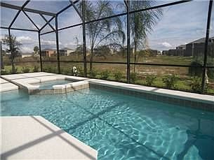 WHI4P906DP-private-pool-and-spa