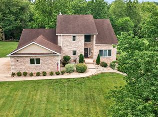 9833 S Tailwater Dr, Bloomington, IN 47401