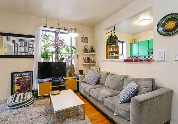 3rd image of 2410 Davidson Ave APT A22