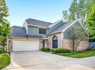 11552 Burton Ct, Westchester, IL 60154