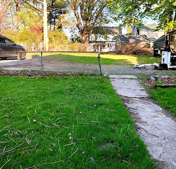 50 Pinewood Ave #2 — Photo 7