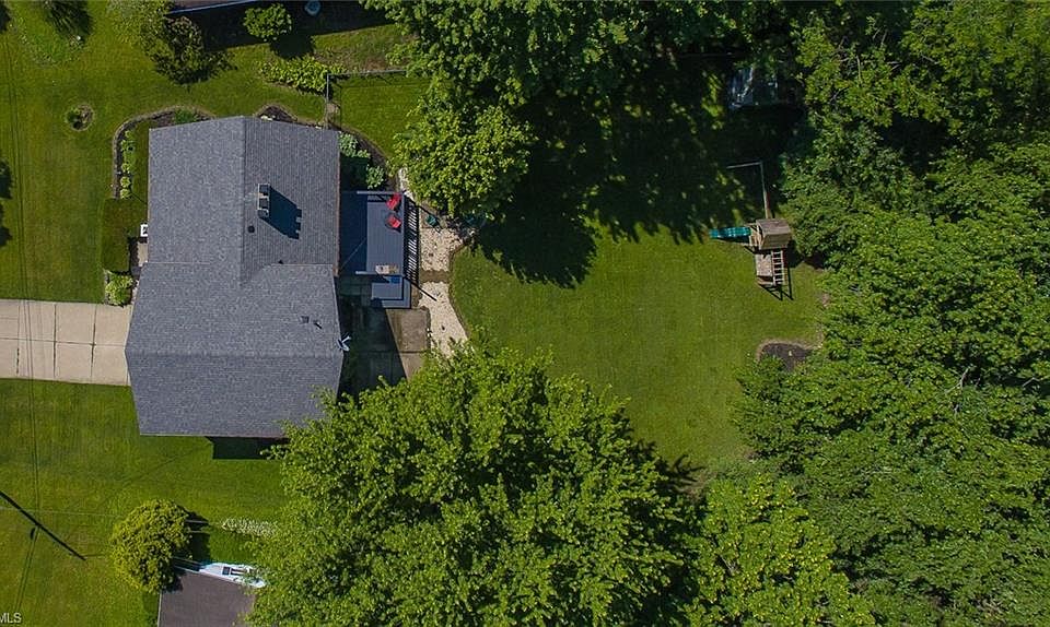 2nd image of 704 Newcastle Dr