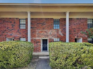 932 Southmoor Dr, Arlington, TX 76010