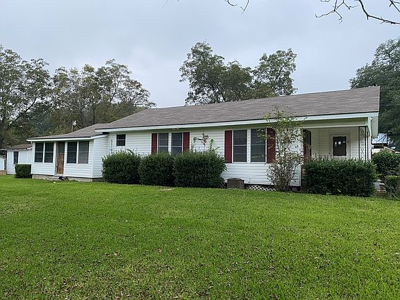 3rd image of 544 Horseshoe Cir