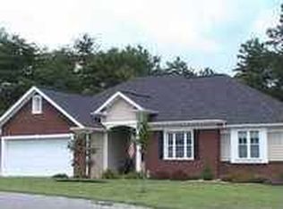 318 W Hills Dr, Sneedville, TN 37869