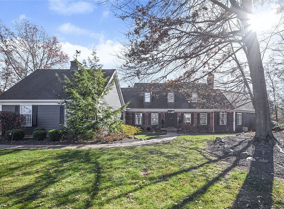 1st image of 2358 Canterbury Ct