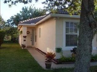 16312 NW 20th St, Pembroke Pines, FL 33028