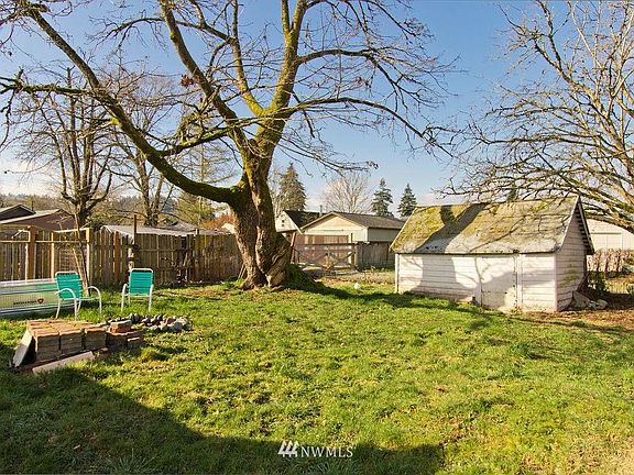 4th image of 514 13th St SE