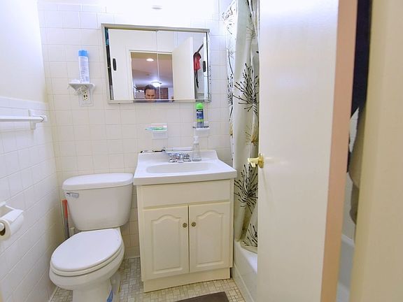 5th image of 309 Columbus Ave APT 2C