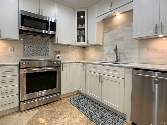 4th image of 615 Bayshore Dr APT 104