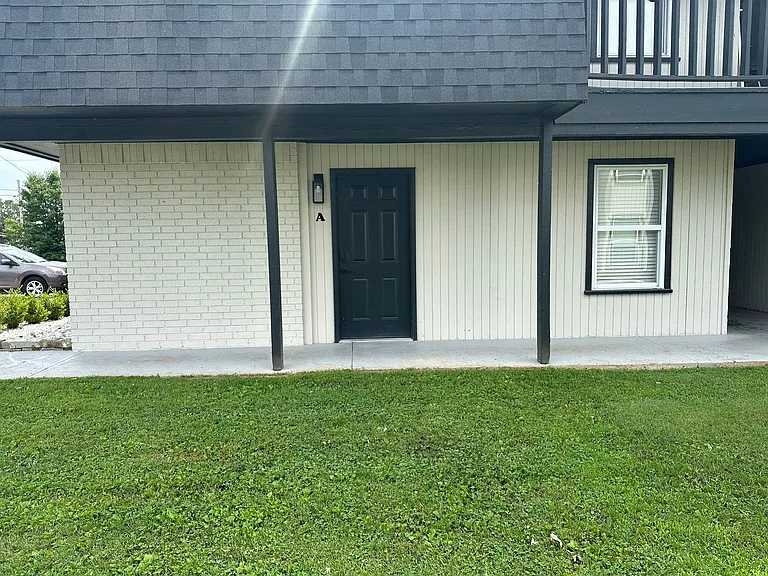 1201 Backus Ave — Photo 2