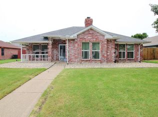 906 Moore St, Cedar Hill, TX 75104