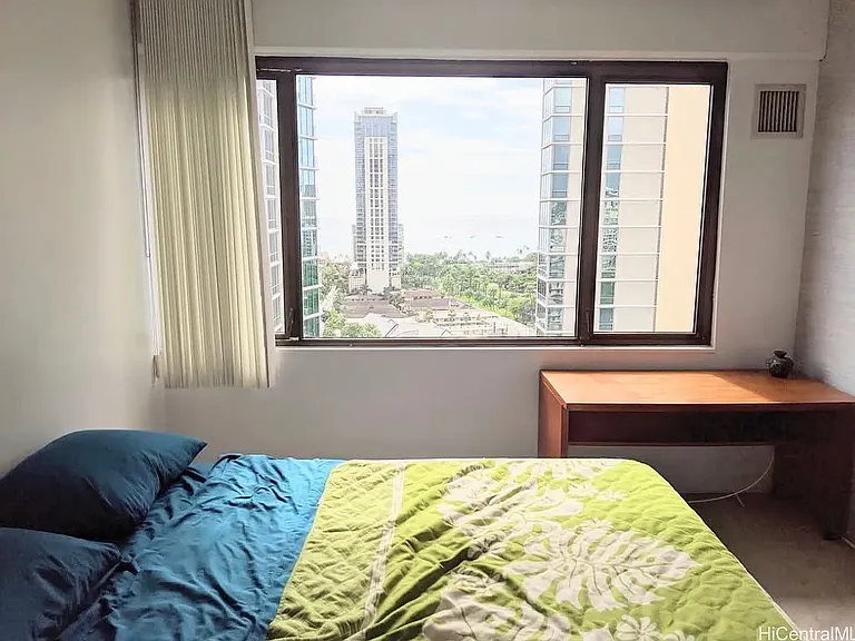 2140 Kuhio Ave #2006 — Photo 12