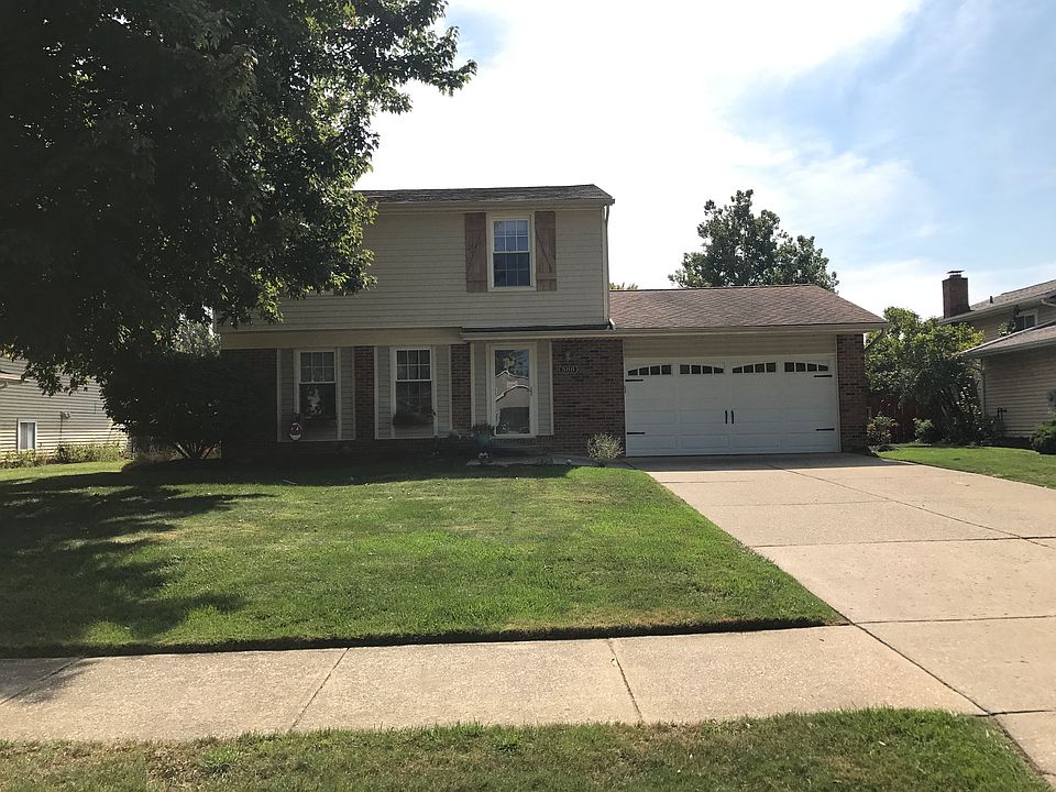1st image of 588 Saint Lawrence Blvd