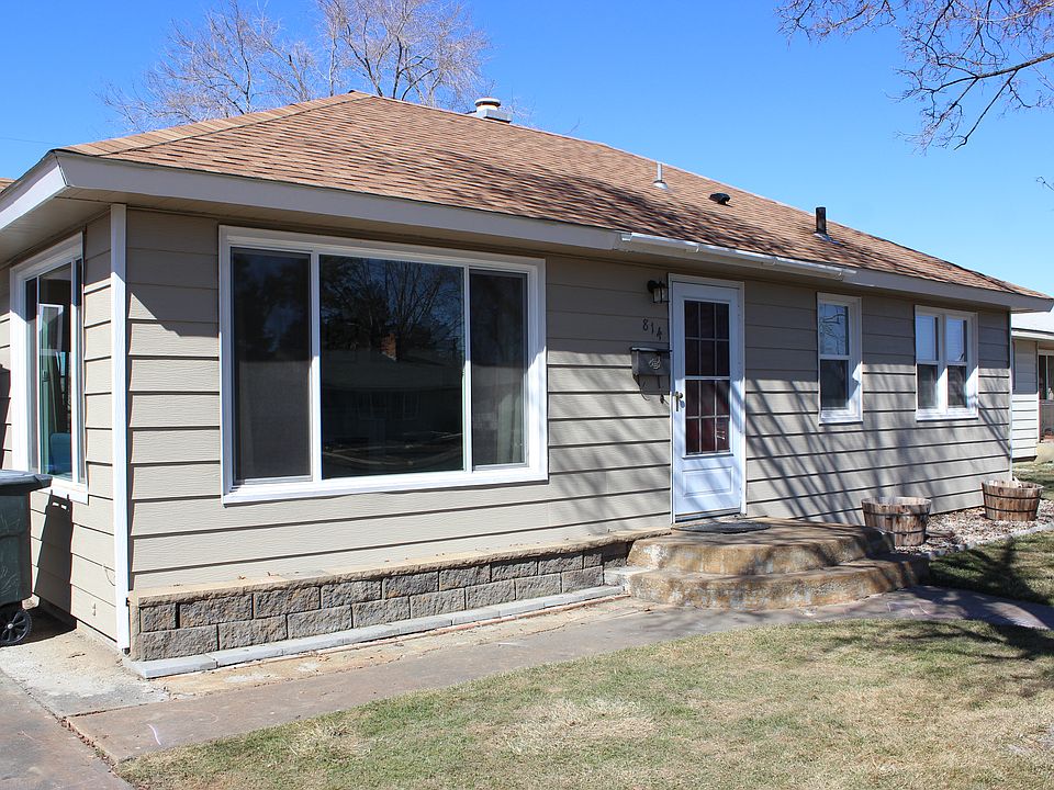 1st image of 814 S Ironwood Dr