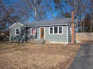 11 Nottingham Rd, Oxford, MA 01540