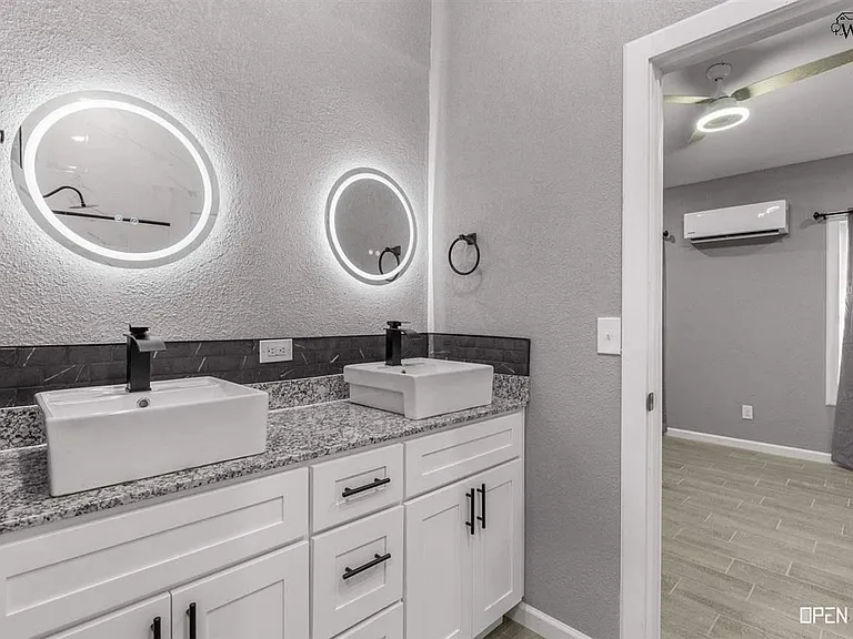 2805 Avenue I — Photo 16