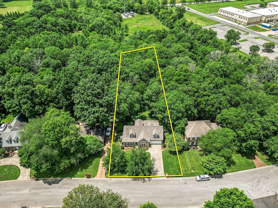 1st image of 3019 Regenwood Dr