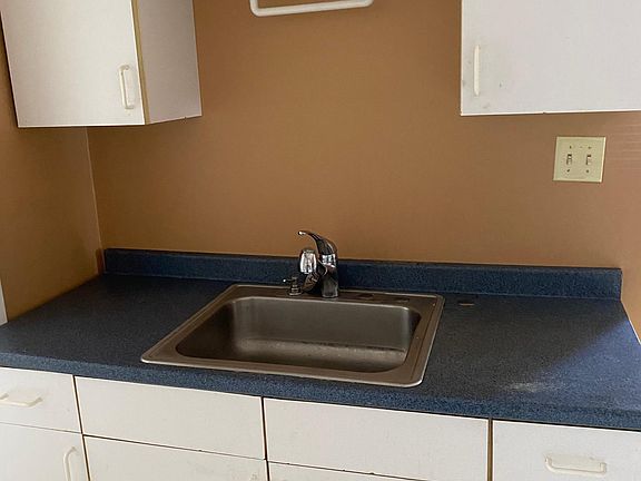 3rd image of 243 Farrington St APT 4