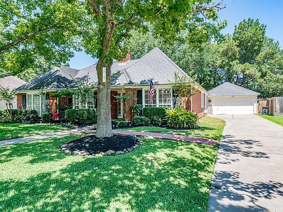 With this super long driveway, there is plenty of parking for your next family get together.
