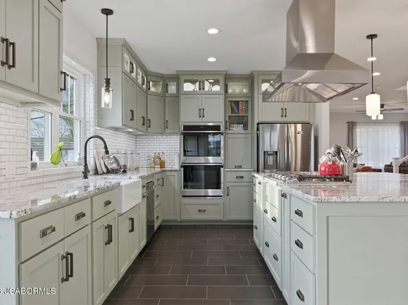 10603 High St, Eugene, MO 65032