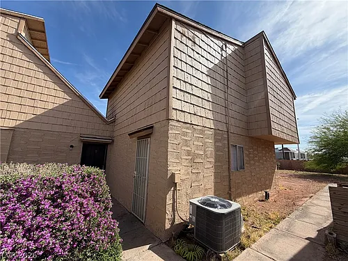 5188 Garden Ln #B Photo 1 5188 Garden Ln #B Photo 1