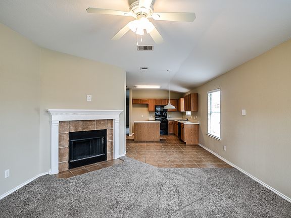 2nd image of 215 Altamont St