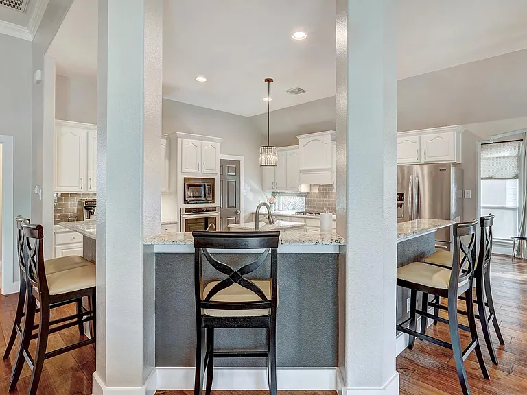 2639 Henley Dr — Photo 20