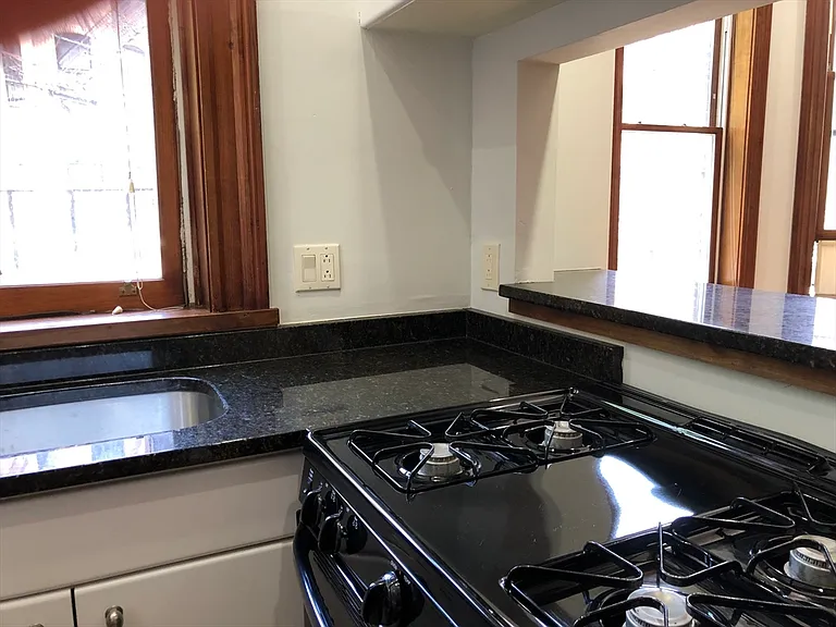 393 Marlborough St #2 — Photo 9