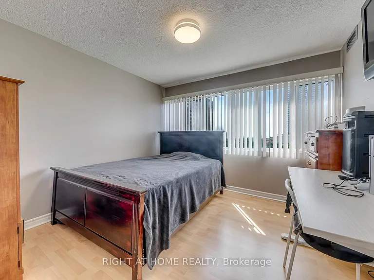 50 Elm Dr E #607 — Photo 29