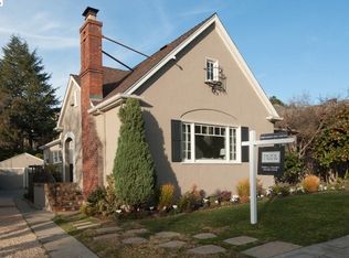 1328 Trestle Glen Rd, Oakland, CA 94610