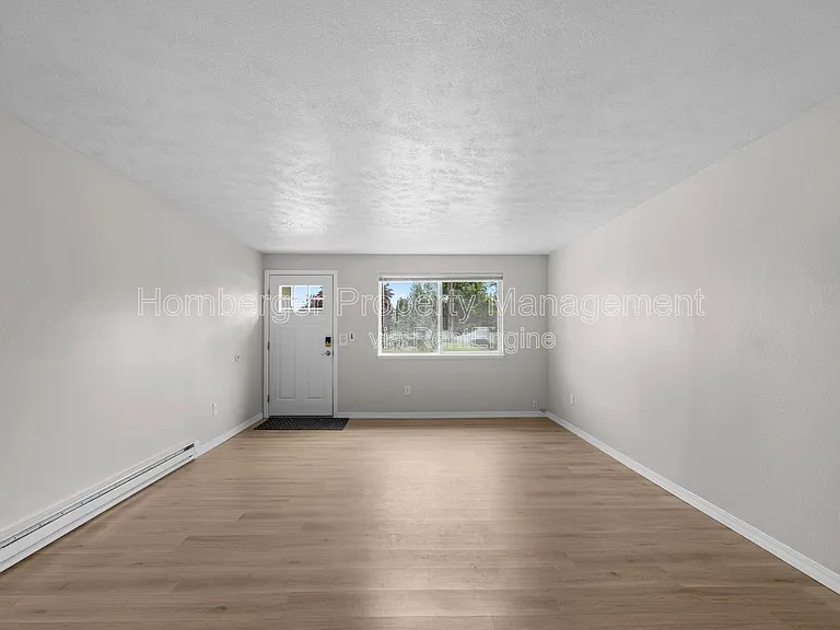 3816 S Bowdish Rd — Photo 9