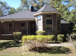 35 Joe Frazier Rd, Beaufort, SC 29906