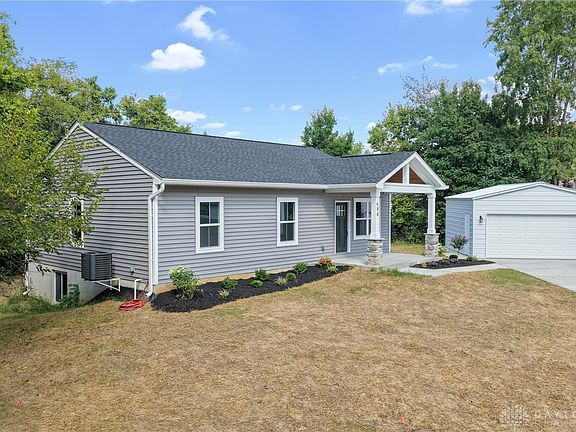 2nd image of 988 Crab Tree Ct