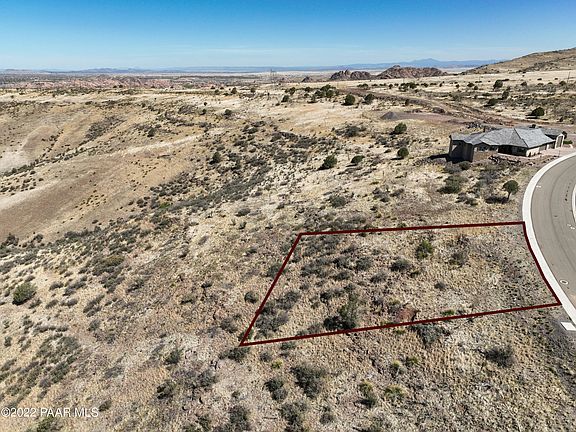 4th image of 1062 Dry Gulch Dr