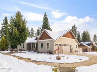 6736 W Christine St, Rathdrum, ID 83858