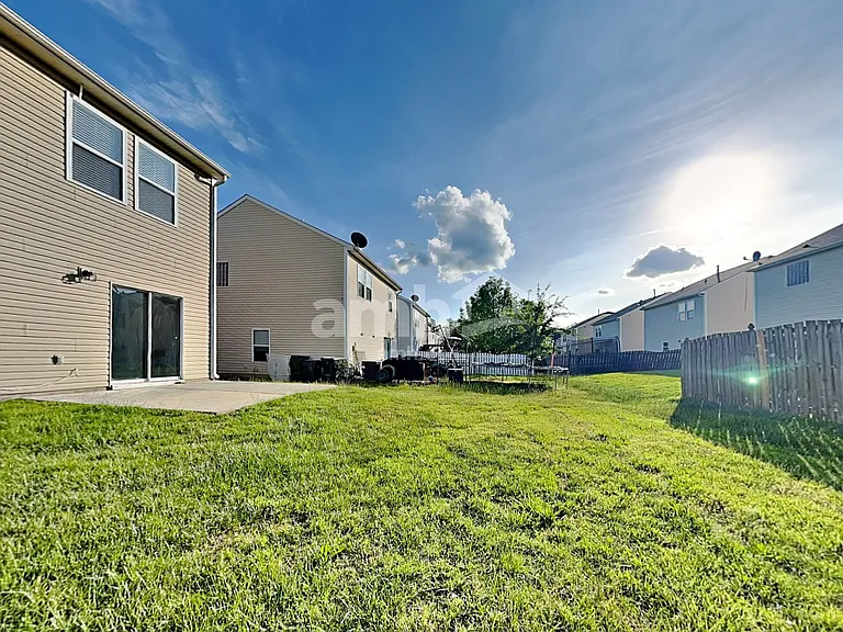 9023 Newfield St — Photo 20