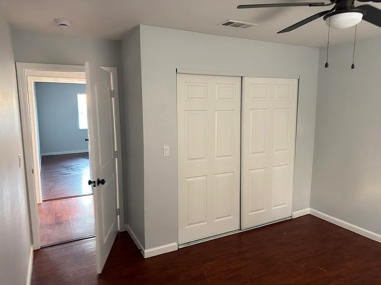 737 Washington Ln — Photo 13