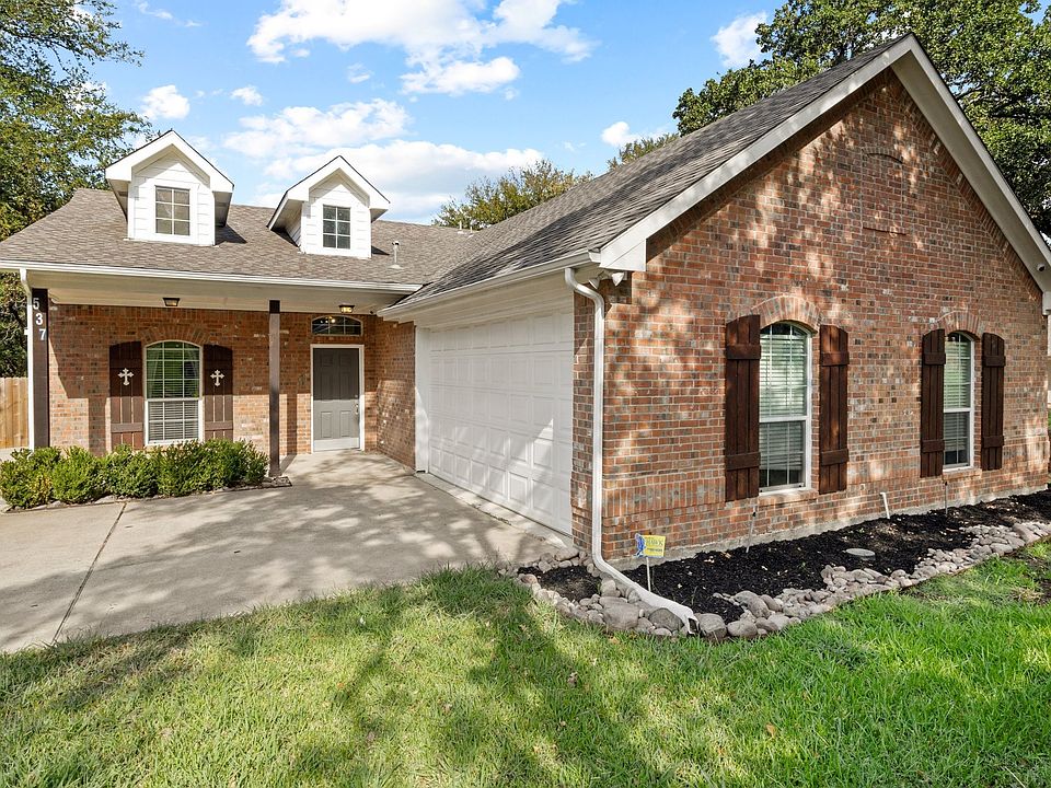 1st image of 537 Shady Oaks Trl