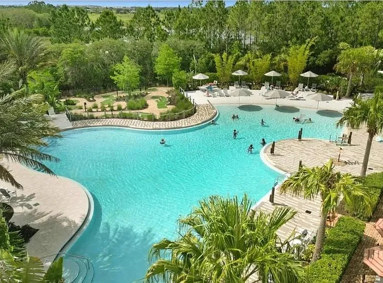 450 Captiva Dr — Photo 40