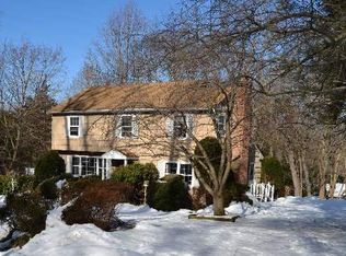 7 Old Post Rd, East Setauket, NY 11733